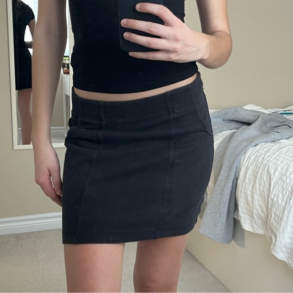 Horny Toad Skirt - Picture 2 of 7